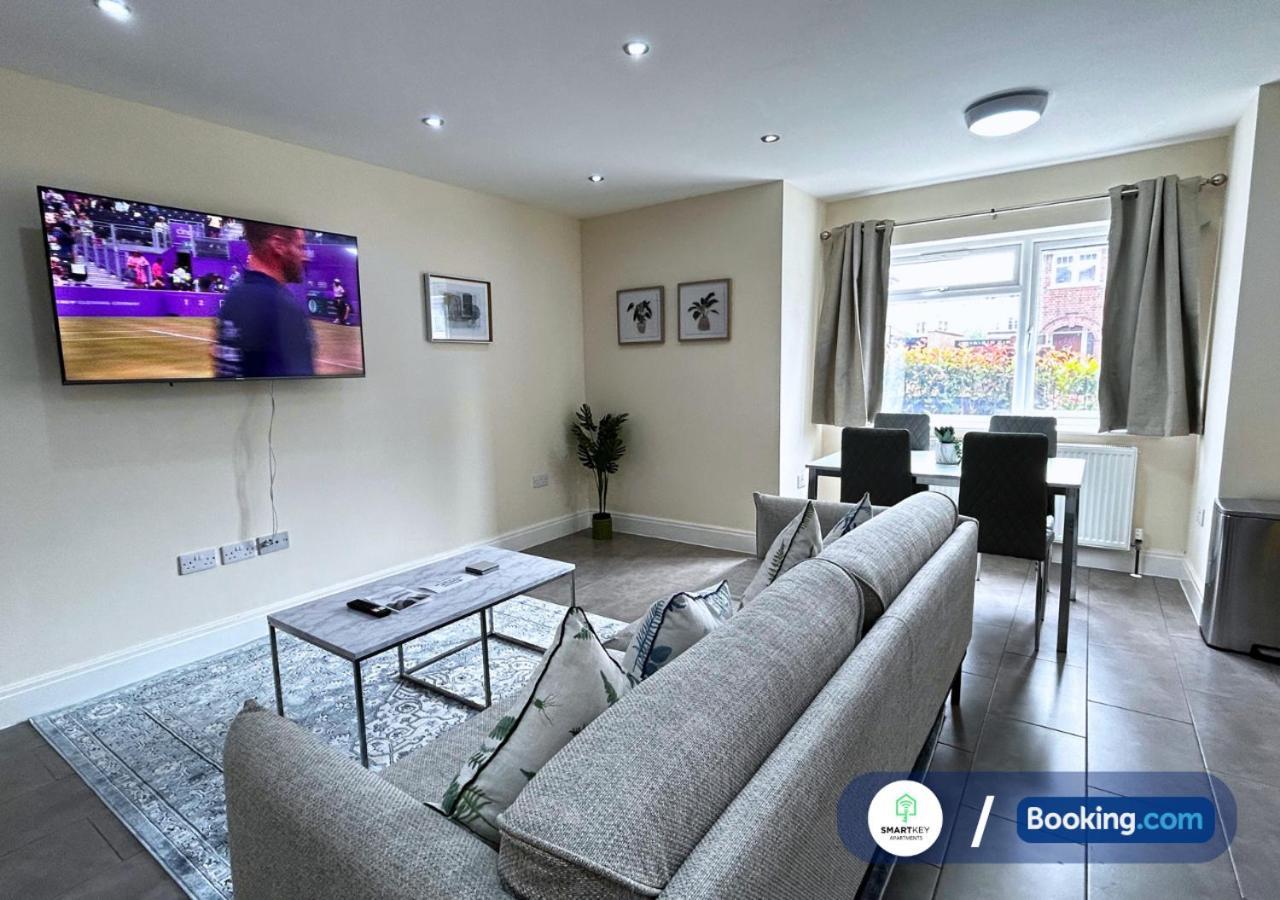 ווטפורד Modern 2 Bed 2 Bath Apartment Free Parking מראה חיצוני תמונה