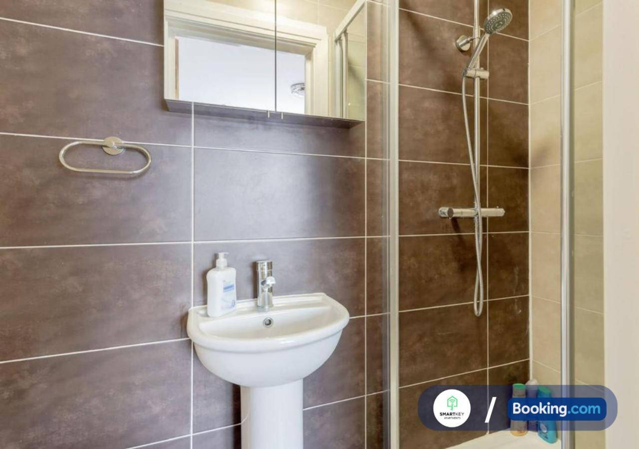 ווטפורד Modern 2 Bed 2 Bath Apartment Free Parking מראה חיצוני תמונה