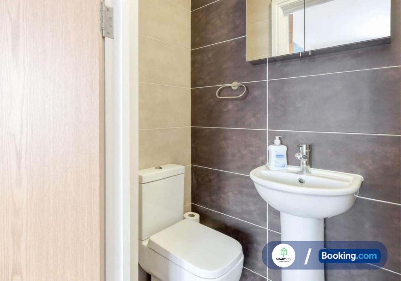 ווטפורד Modern 2 Bed 2 Bath Apartment Free Parking מראה חיצוני תמונה