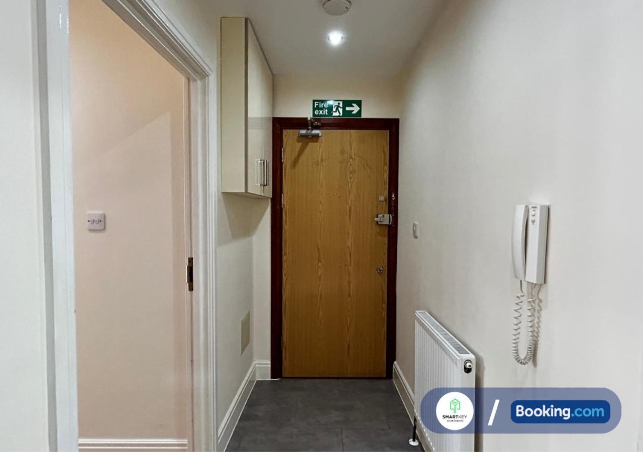 ווטפורד Modern 2 Bed 2 Bath Apartment Free Parking מראה חיצוני תמונה