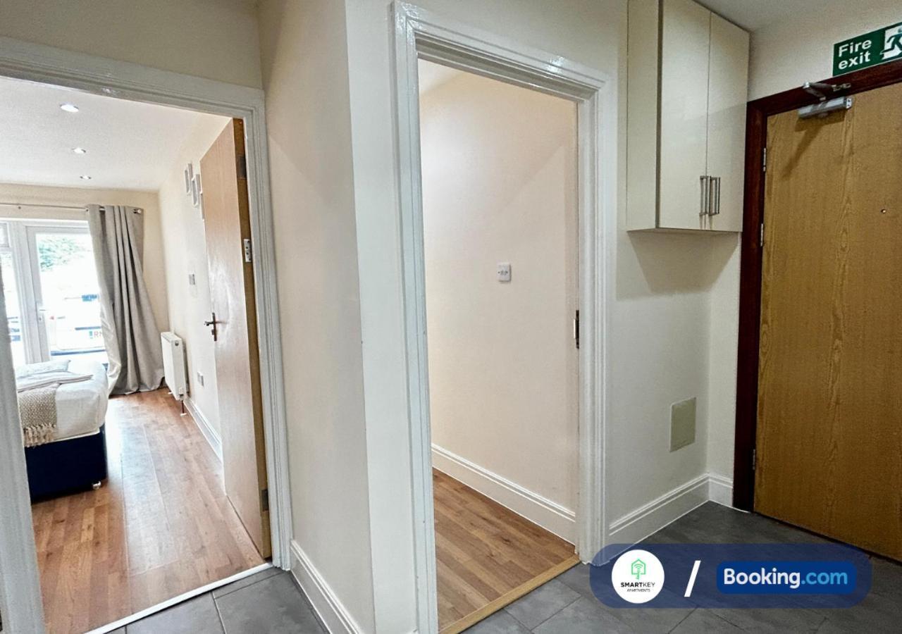 ווטפורד Modern 2 Bed 2 Bath Apartment Free Parking מראה חיצוני תמונה